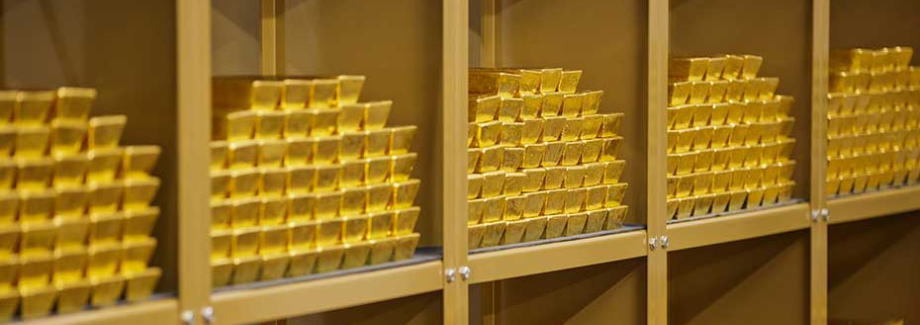 从瑞士到澳大利亚，全球的黄金卖家帮助美国交易员在4月份充实了纽约金库。根据美国人口普查局的数据，