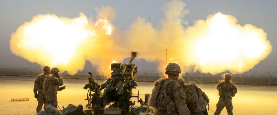 美国与伊拉克政府11日发表联合声明说，美国将在未来数月减少驻伊美军规模。