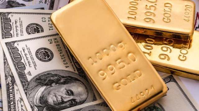周二欧市盘中，现货黄金早隔夜强劲涨势的基础上进一步攀升，升至逾一个月高位，逼近1240美元水平。