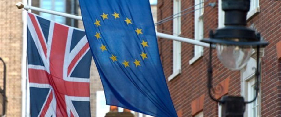 英国与欧盟之间的最新一轮贸易谈判已延长至周中，英国政府对达成协议表示乐观。