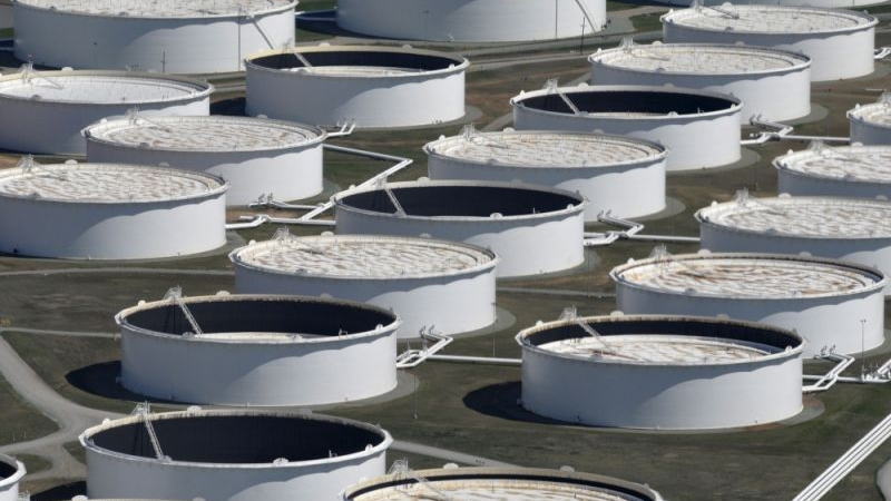 亚市盘中，WIT原油主力12月合约震荡走高，现报41.36美元/桶。布伦特原油主力01月合约震荡走高，现报：43.77美元/桶。